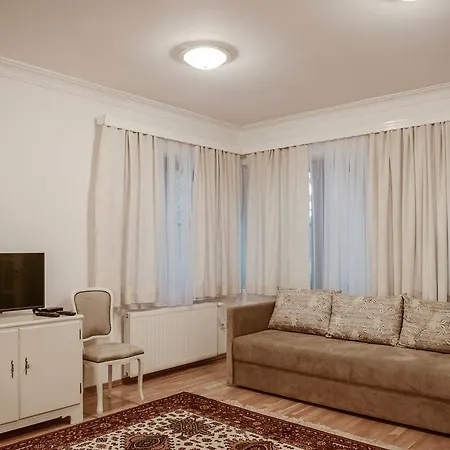 Vila Emina Bed & Breakfast *